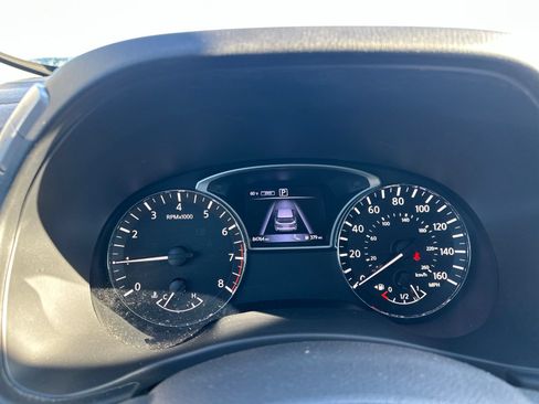 Used 2017 Nissan Pathfinder SL w/ SL Premium Package AWD/4WD image 5