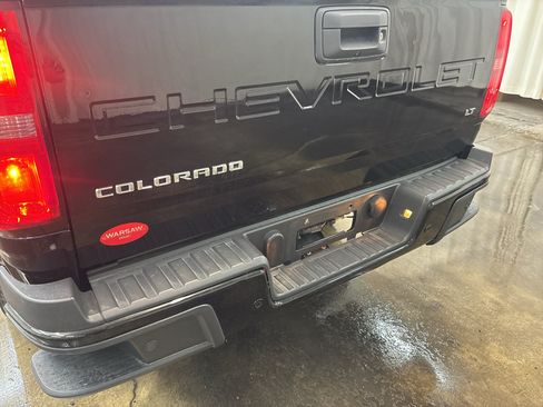 Used 2021 Chevrolet Colorado LT w/ Fleet Safety Package RWD image 8