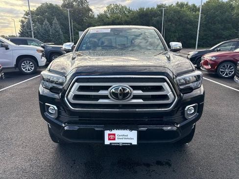 Certified 2020 Toyota Tacoma Limited AWD/4WD image 4