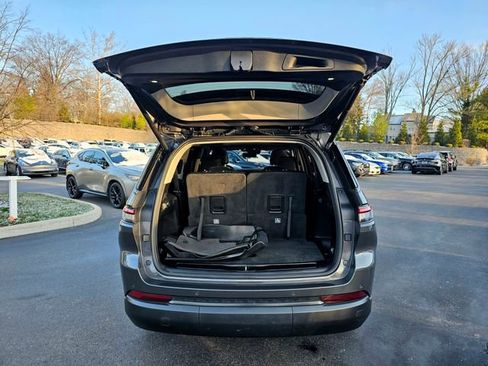 Used 2023 Jeep Grand Cherokee L Limited w/ Luxury Tech Group II image 10
