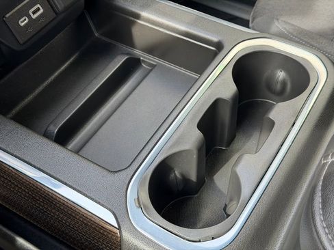 Used 2020 Chevrolet Silverado 1500 RST image 15