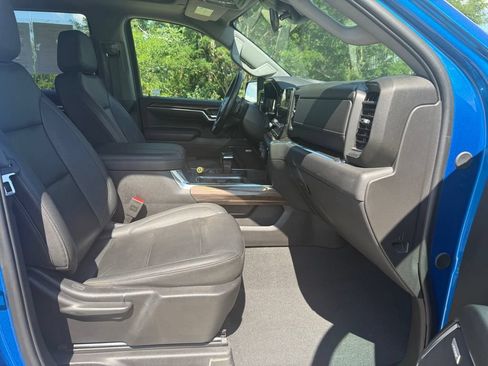 Used 2024 Chevrolet Silverado 1500 LT Trail Boss w/ LT Trail Boss Premium Package AWD/4WD image 26