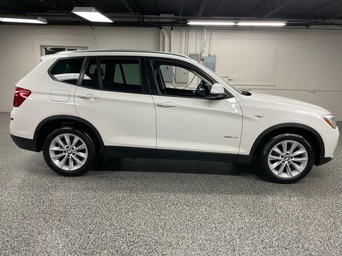 Used 2016 BMW X3 xDrive28i image 3