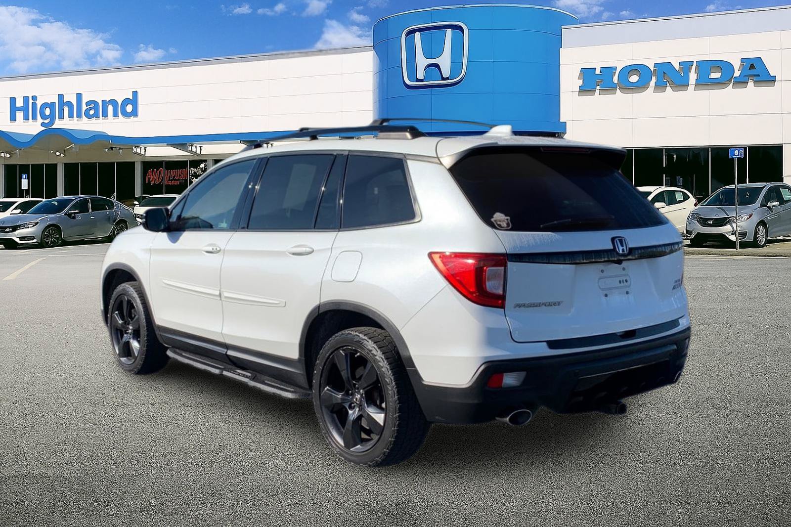 Used 2021 Honda Passport Elite image 3
