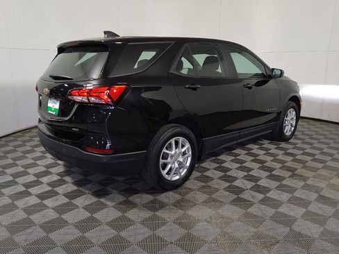 Used 2024 Chevrolet Equinox LS w/ Driver Confidence II Package AWD/4WD image 10