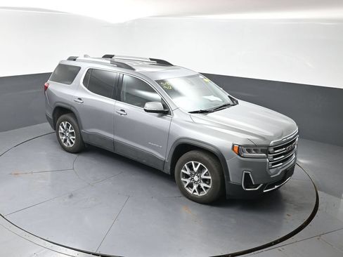 Used 2023 GMC Acadia SLT w/ Technology Package AWD/4WD image 11