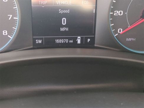 Used 2019 Chevrolet Equinox LS image 12