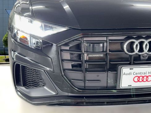 Used 2023 Audi Q8 Prestige w/ Prestige Package image 11