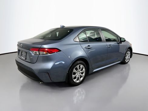 Used 2026 Toyota Corolla LE FWD image 4
