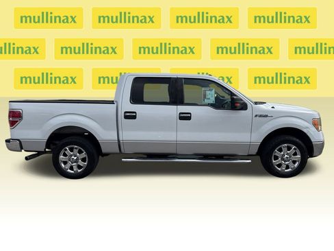 Used 2013 Ford F150 XLT w/ XLT Chrome Pkg image 2