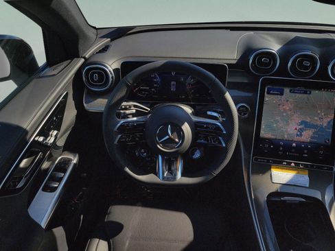 New 2026 Mercedes-Benz GLC 43 AMG 4MATIC image 11