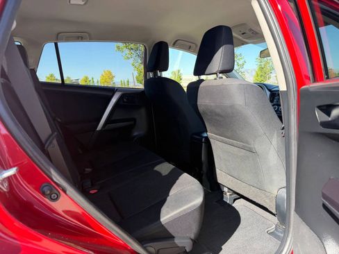 Used 2016 Toyota RAV4 LE AWD/4WD image 15