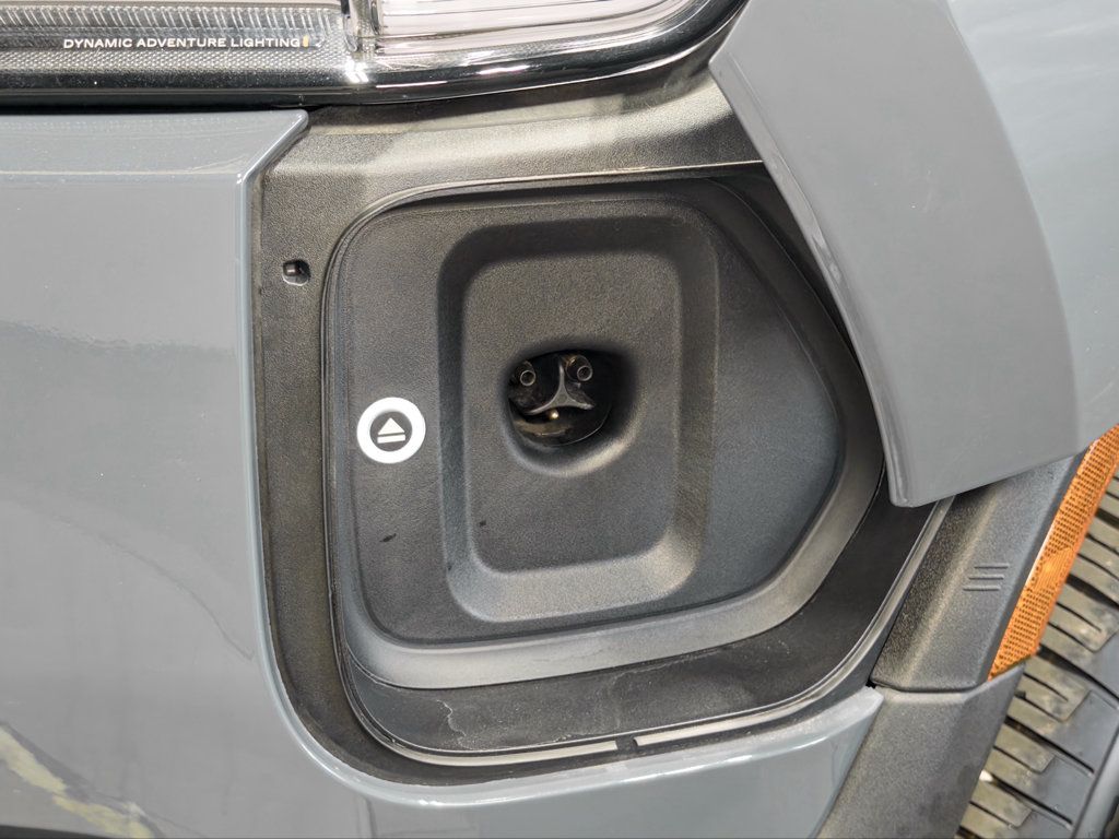 Used 2026 Rivian R1S Premium Tri AWD/4WD image 5