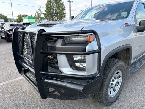Used 2022 Chevrolet Silverado 2500 W/T w/ WT Convenience Package AWD/4WD image 2