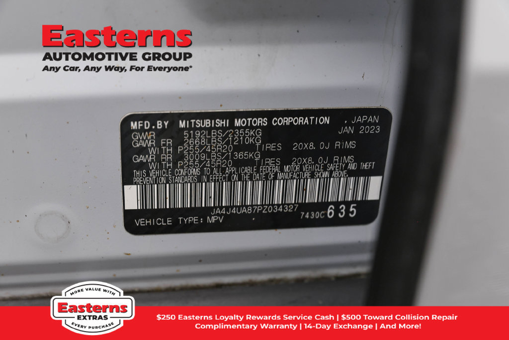 Used 2023 Mitsubishi Outlander SE Black Edition AWD/4WD image 37