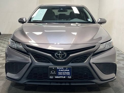 Used 2024 Toyota Camry SE AWD/4WD image 2