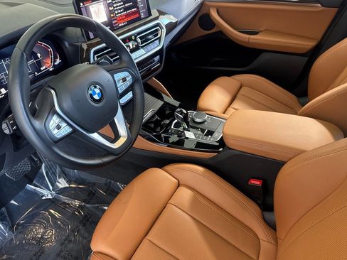 Used 2023 BMW X4 xDrive30i w/ Convenience Package AWD/4WD image 4