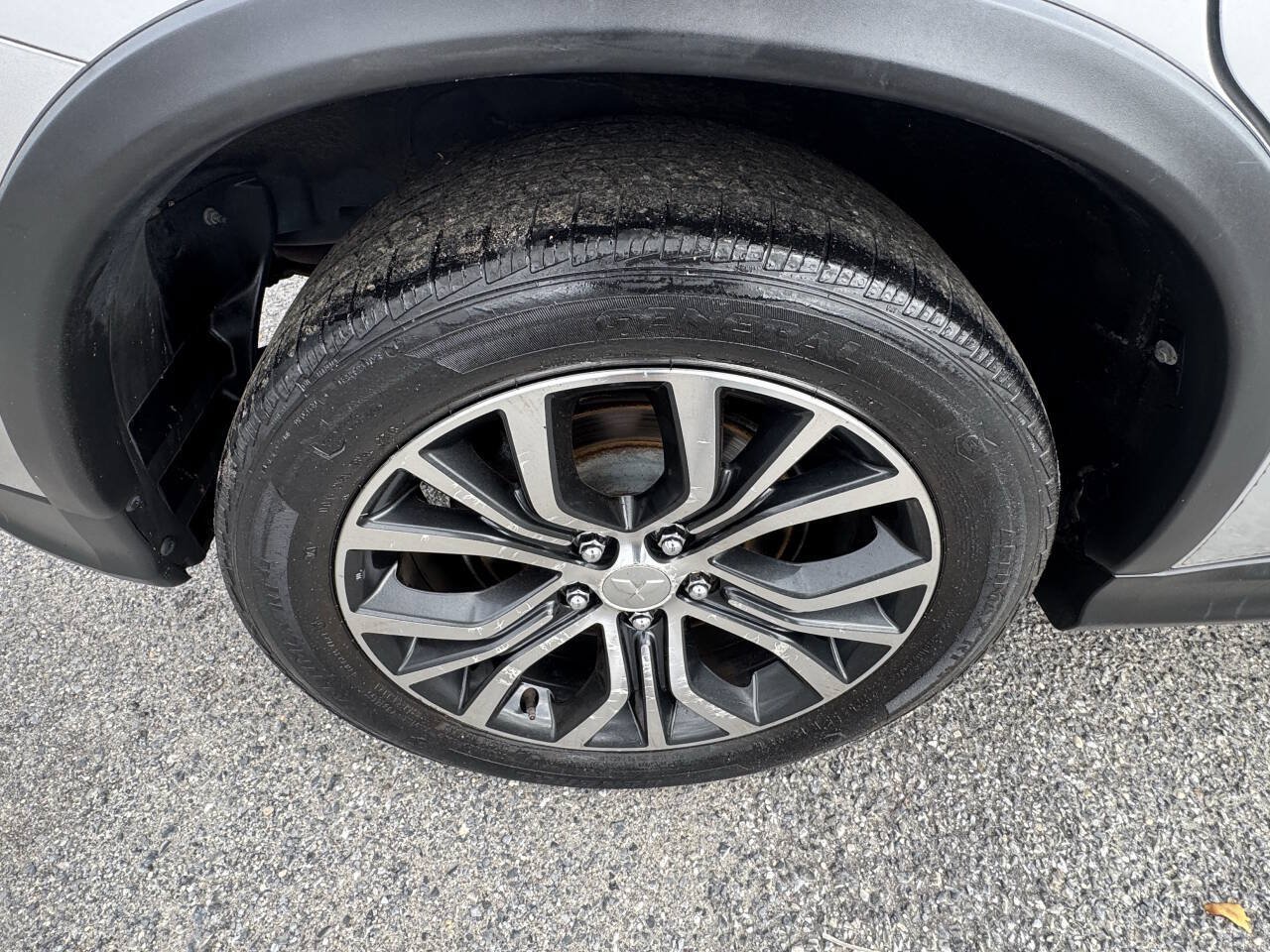 Used 2019 Mitsubishi Outlander Sport SE FWD image 31