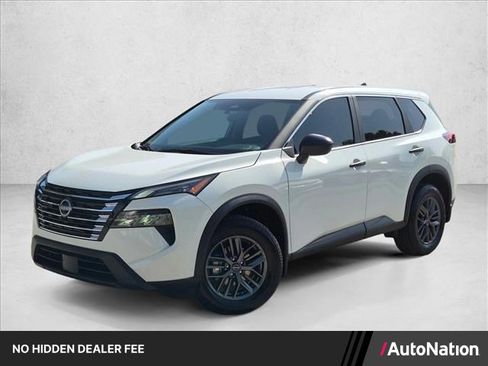 Used 2025 Nissan Rogue S FWD image 1