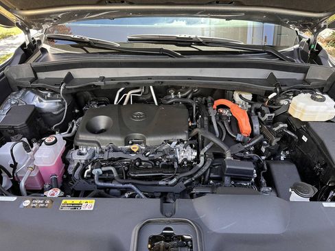 Used 2025 Toyota Grand Highlander AWD Hybrid image 15