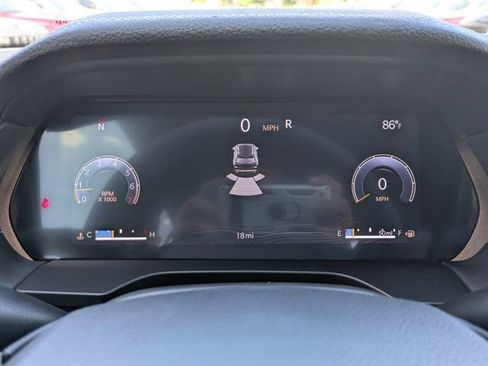 New 2025 Jeep Grand Cherokee Limited w/ Black Appearance Package image 24