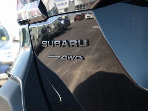 Used 2025 Subaru Outback Onyx Edition image 11