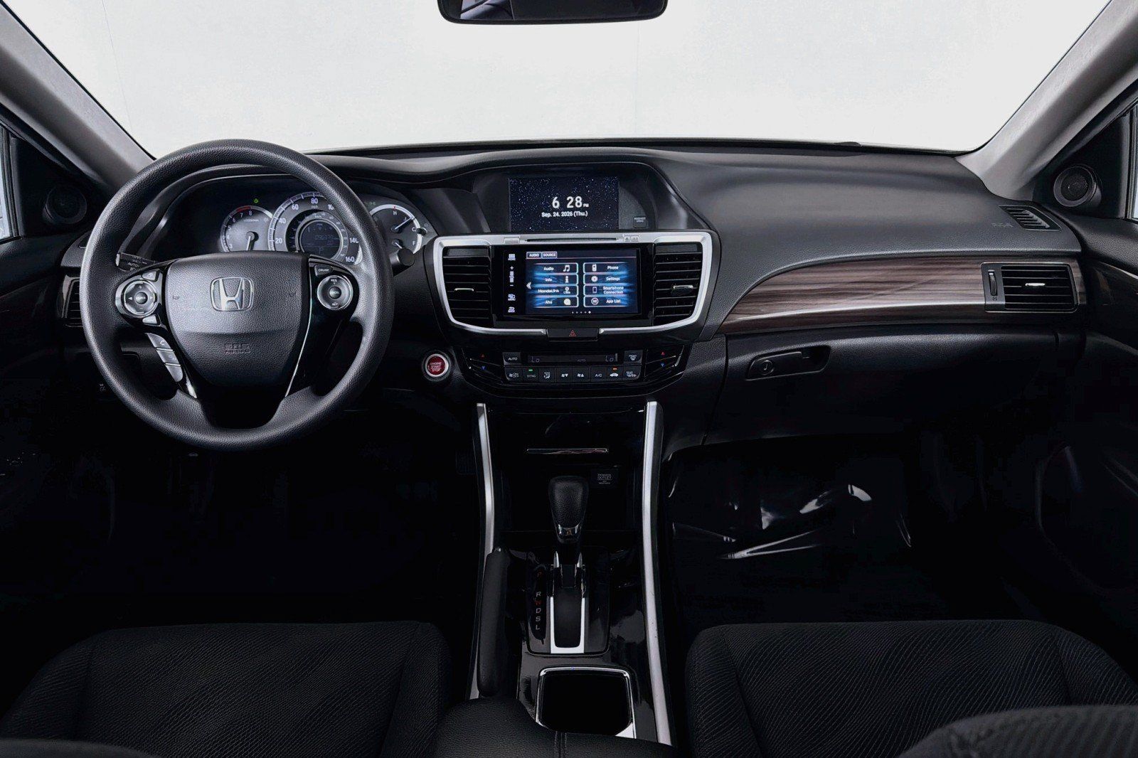 Used 2016 Honda Accord EX image 5