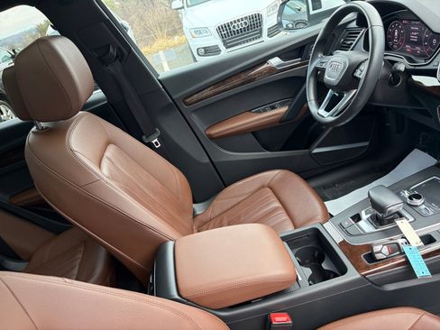 Used 2019 Audi Q5 2.0T Premium Plus w/ Premium Plus Package image 32