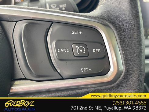 Used 2023 Jeep Wrangler Sahara image 21