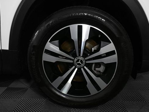 Certified 2025 Mercedes-Benz GLB 250 image 36