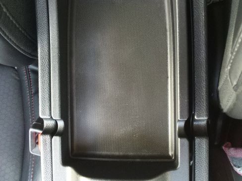 Used 2020 Jeep Cherokee Trailhawk image 17