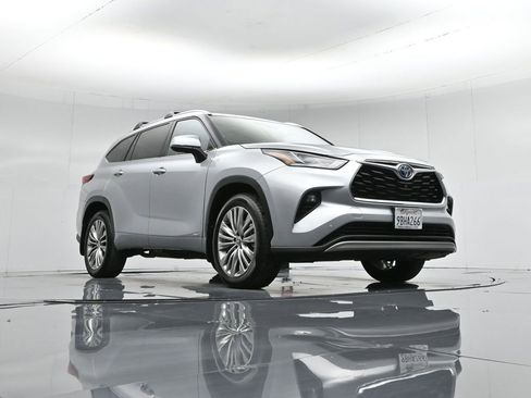 Used 2022 Toyota Highlander Platinum image 58