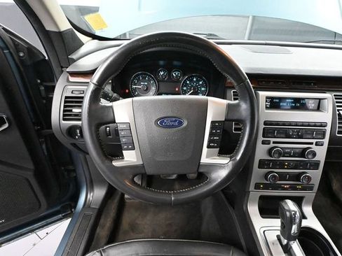 Used 2010 Ford Flex SEL image 28