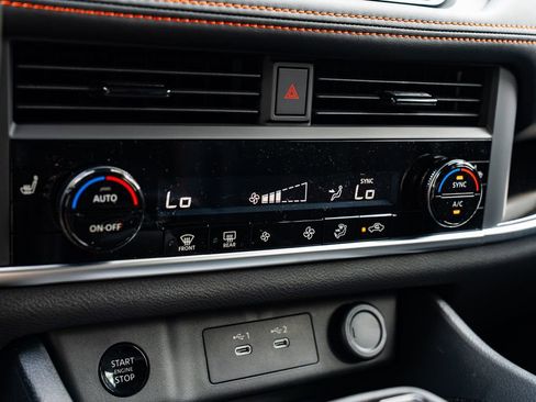 New 2026 Nissan Rogue SV AWD/4WD image 18