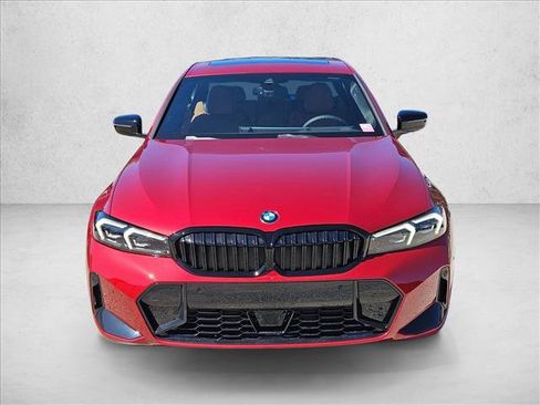 Used 2026 BMW 330i Sedan w/ M Sport Package RWD image 5
