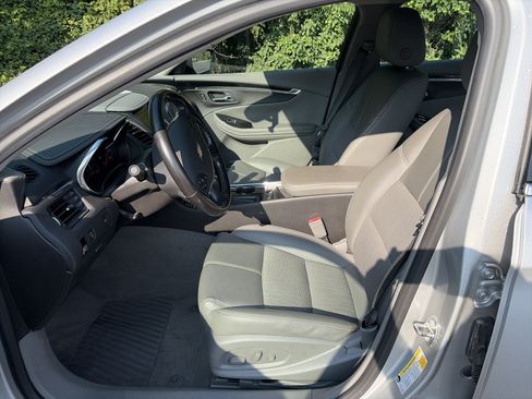 Used 2018 Chevrolet Impala LT w/ LT Convenience Package FWD image 18