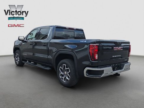 New 2026 GMC Sierra 1500 SLE w/ Preferred Package AWD/4WD image 15