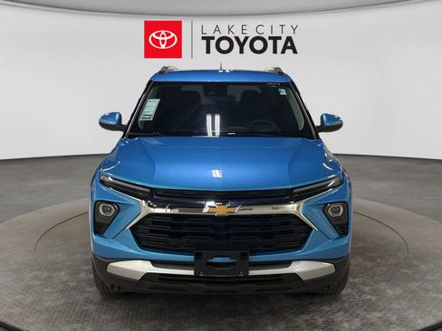 Used 2025 Chevrolet TrailBlazer LT AWD/4WD image 14