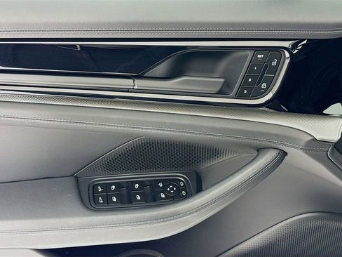 Certified 2025 Porsche Panamera 4 AWD/4WD image 11