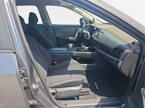Used 2023 Nissan Rogue S AWD/4WD image 30