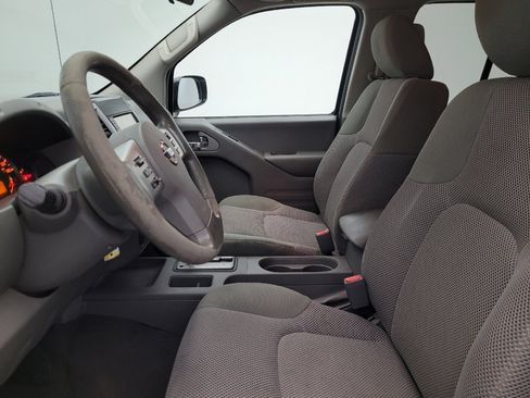 Used 2019 Nissan Frontier SV image 17