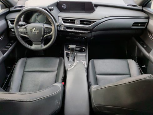 Used 2019 Lexus UX 200 image 30