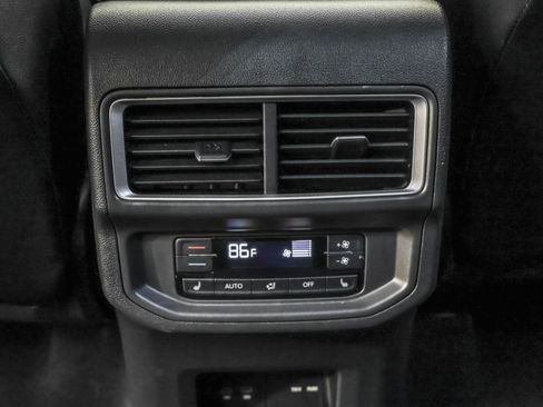 Used 2024 Volkswagen Atlas SEL Premium R-Line image 41