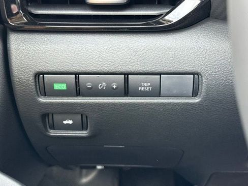 New 2025 Nissan Sentra SV w/ SV Premium Package image 27