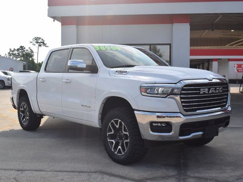 Used 2025 RAM 1500 Laramie AWD/4WD image 2