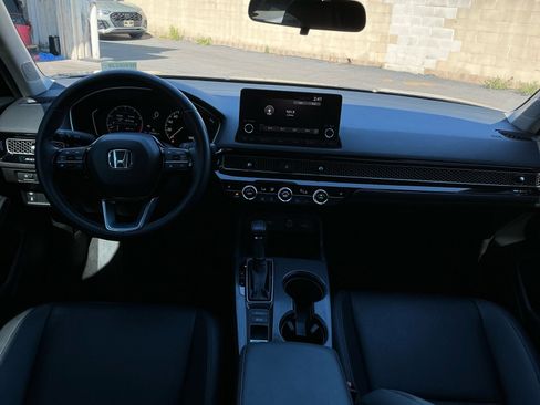 Used 2024 Honda Civic EX-L image 15