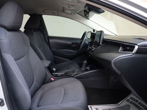 Used 2022 Toyota Corolla LE FWD image 26