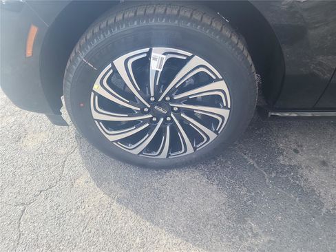 New 2026 Lincoln Navigator L Black Label image 9