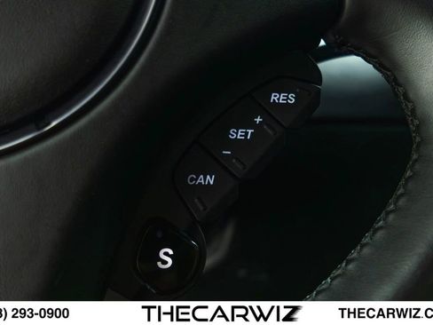 Used 2016 Aston Martin Vanquish Coupe RWD image 46