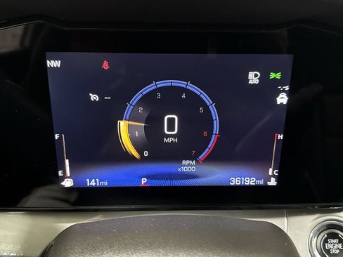 Used 2025 Chevrolet Trax LT FWD image 12